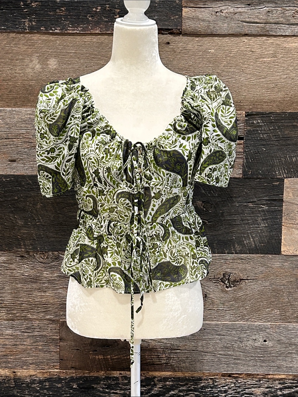 Ciao Lucia Botanical Print Puff Sleeve Crop Top. Medium (see measurements)